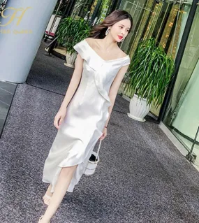 H Han Queen 2022 Nuovi abiti estivi francesi Eleganti volant bianchi Scollo a barchetta Party Abito aderente aderente chic di me